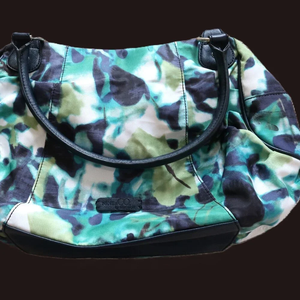 Knot Your Average Bag Nine Co Green White Tie Dye Beach 11 Inch Tote Purse